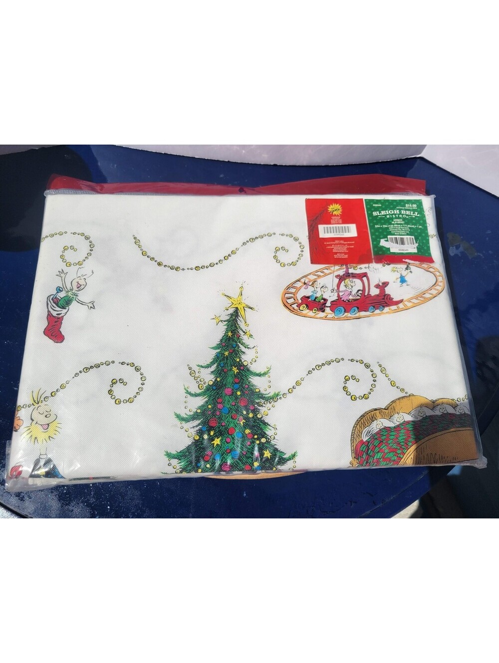Dr. Seuss Grinch Whoville Christmas Vinyl Tablecloth 52x70 Oblong White Kitchen